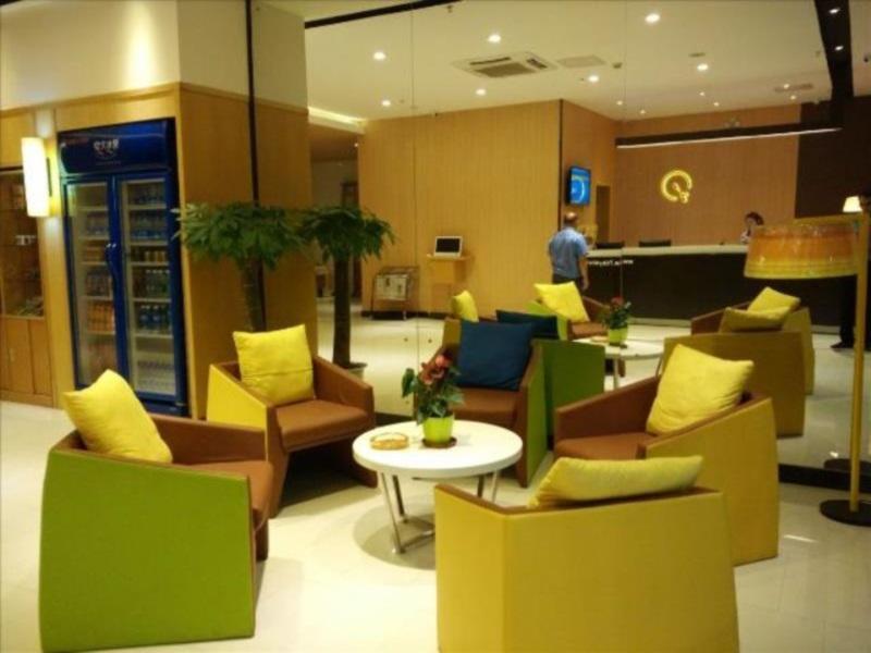7Days Inn Yunfu Luoding Central Eksteriør billede