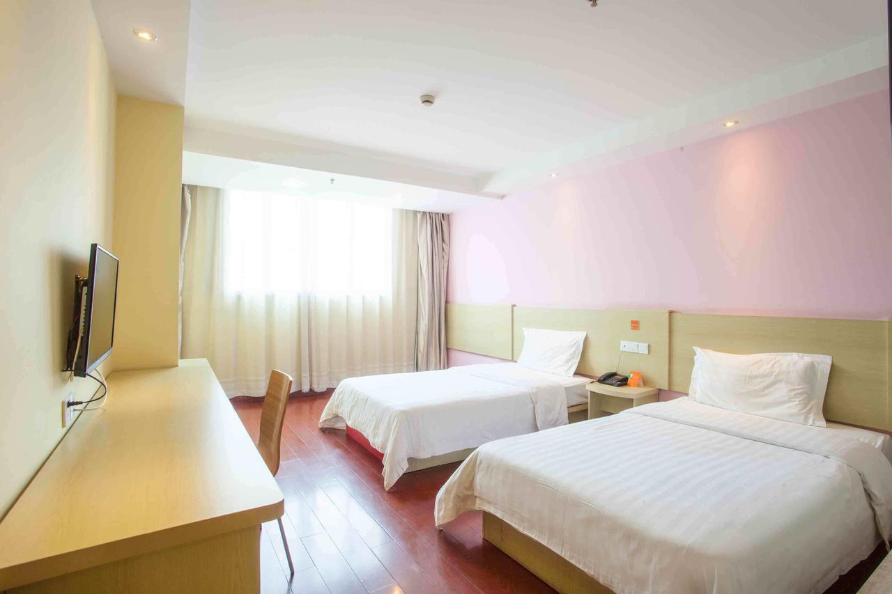 7Days Inn Yunfu Luoding Central Værelse billede
