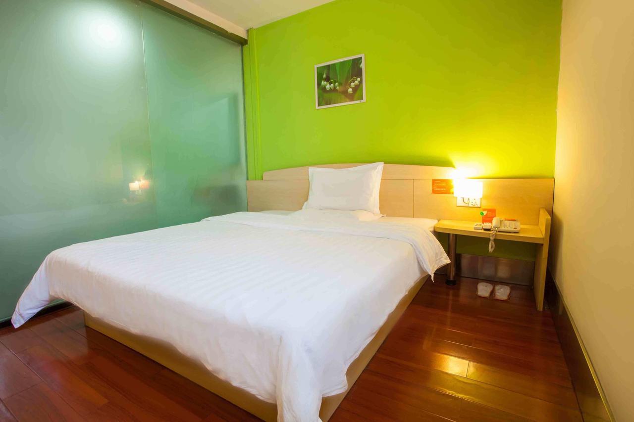 7Days Inn Yunfu Luoding Central Værelse billede